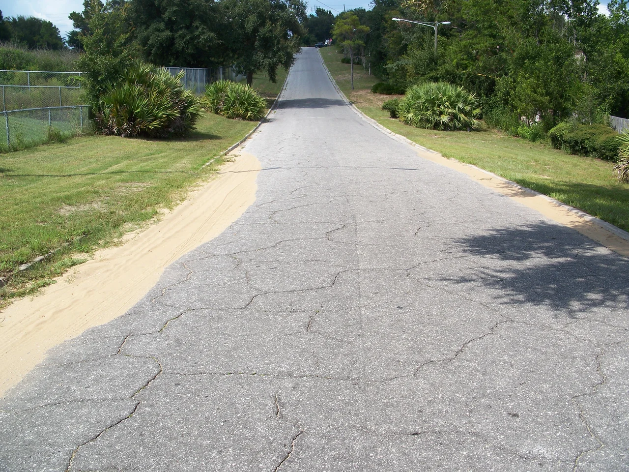 Lake Wales, Florida: Spook Hill, looking north
This is an image of a place or building that is listed on the National Register of Historic Places in the United States of America. Its reference number is 100003585 (Wikidata).
