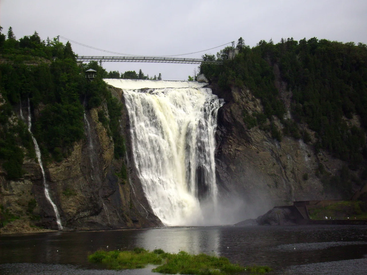 Montmorency Falls , at total height of 84 meters (276 ft) are the highest in the province of Quebec, and 30 meters (98 ft) higher than Niagara Falls.