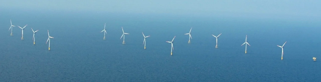 Fotoflug vom Flugplatz Nordholz-Spieka über Bremerhaven, Wilhelmshaven und die Ostfriesischen Inseln bis Borkum
